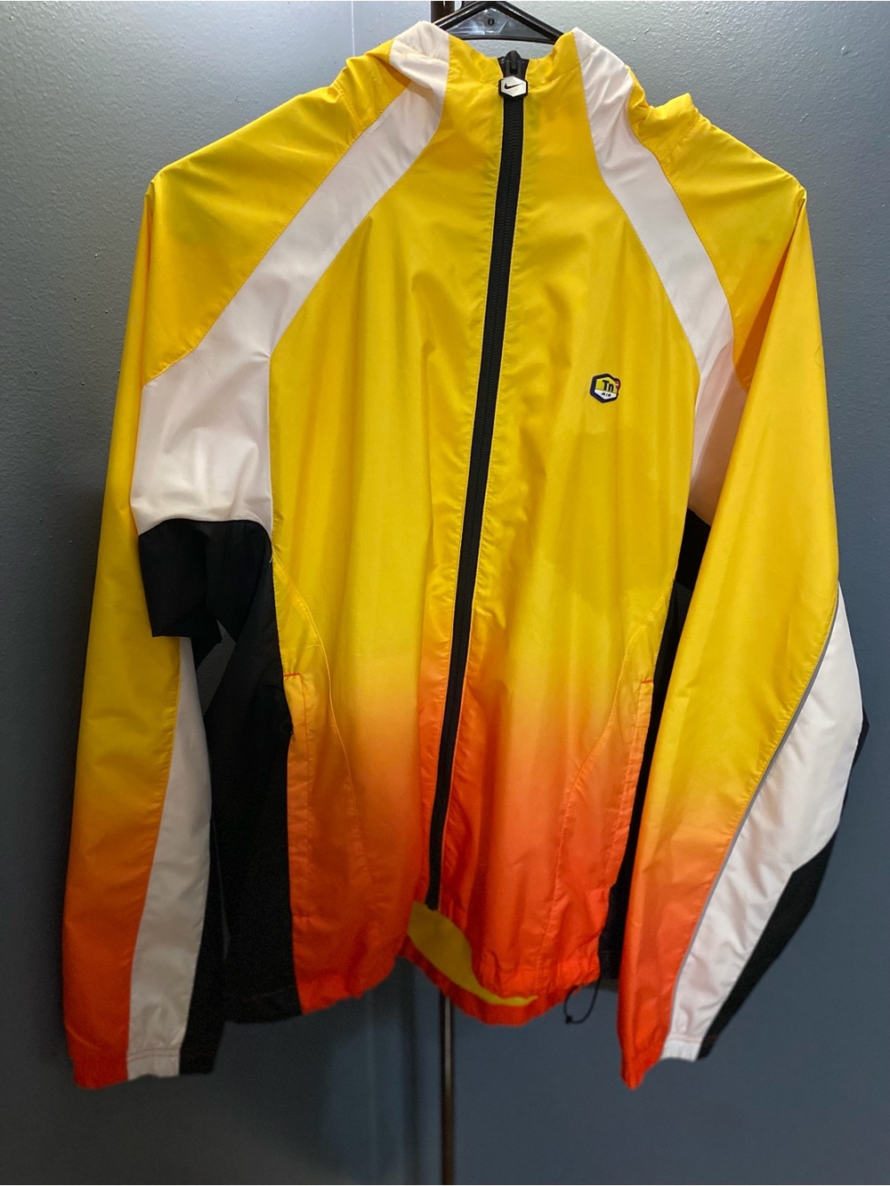 Nike TN Track Jacket AR5793-719 Sunset Orange Yellow Black Small Rare Authentic